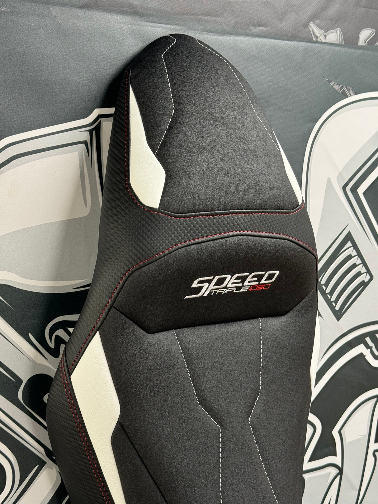 Garnissage de selle pour TRIUMPH Speed Triple ( 2011 à 2015 )